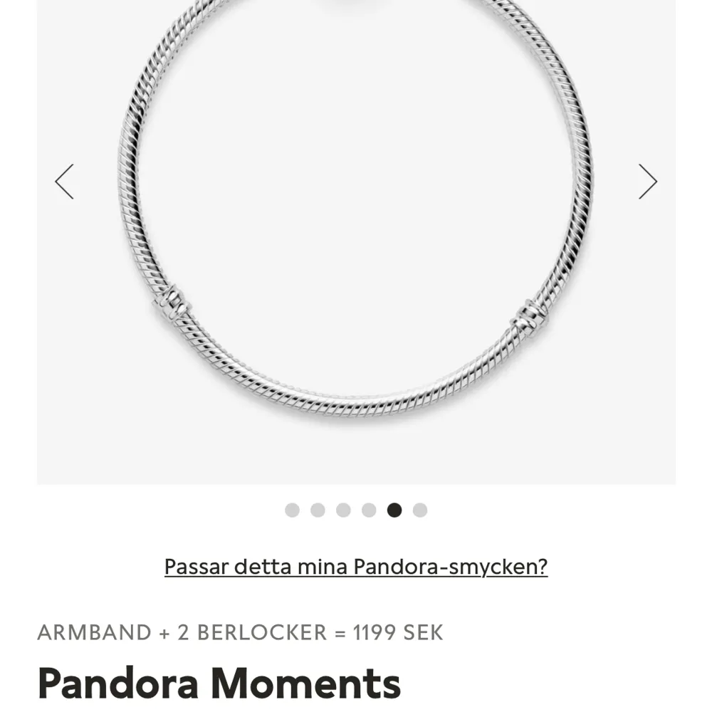 Säljer mitt dina Pandora armband 💗 aldrig använt! Säljer på grund av att jag bara använder guld 🥲(ny pris är 649). Accessoarer.