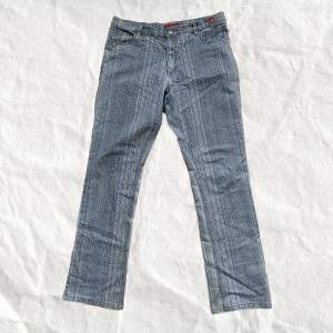 Vintage utsvängda jeans 
