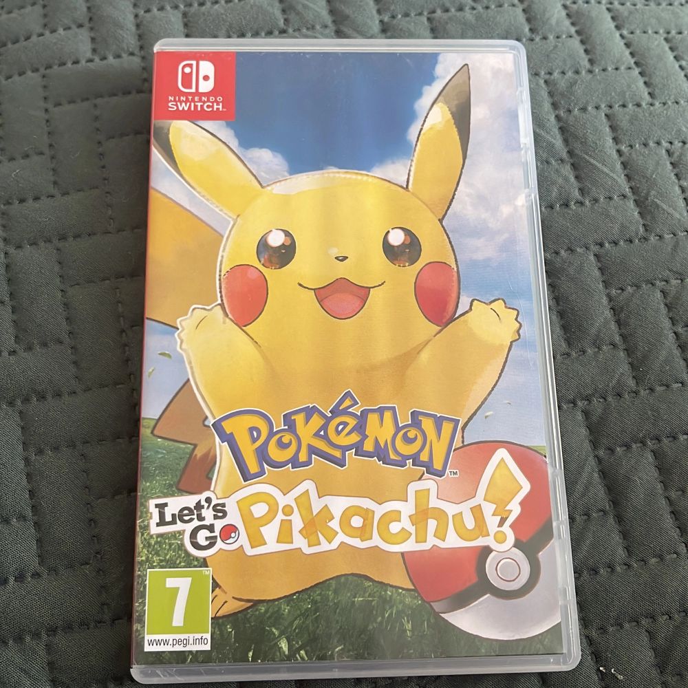 Pokemon let's go best sale pikachu second hand