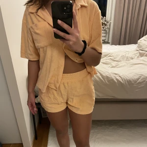 Frottéset  - Oranget frottéset från lager 157, strl S 💗 använt 1 gång