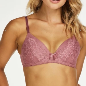 Hunkemöller bh  - Helt ny har prislappen kvar, säljer pågrund av att den inte passar mig 