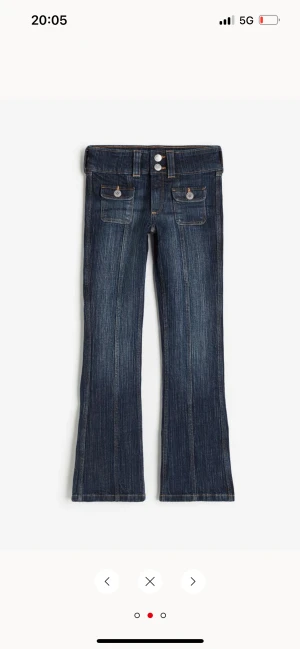 Lågmidjade jeans - Bootcut lågmidjade jeans från Hm! Slutsålda i dem flesta storlekar.