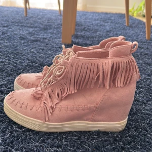 Fransskor - Superfina rosa fransskor i storlek 40, andvända 1 gång ser ut som nya💗