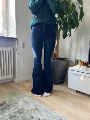 Bootcut jeans - 👖 