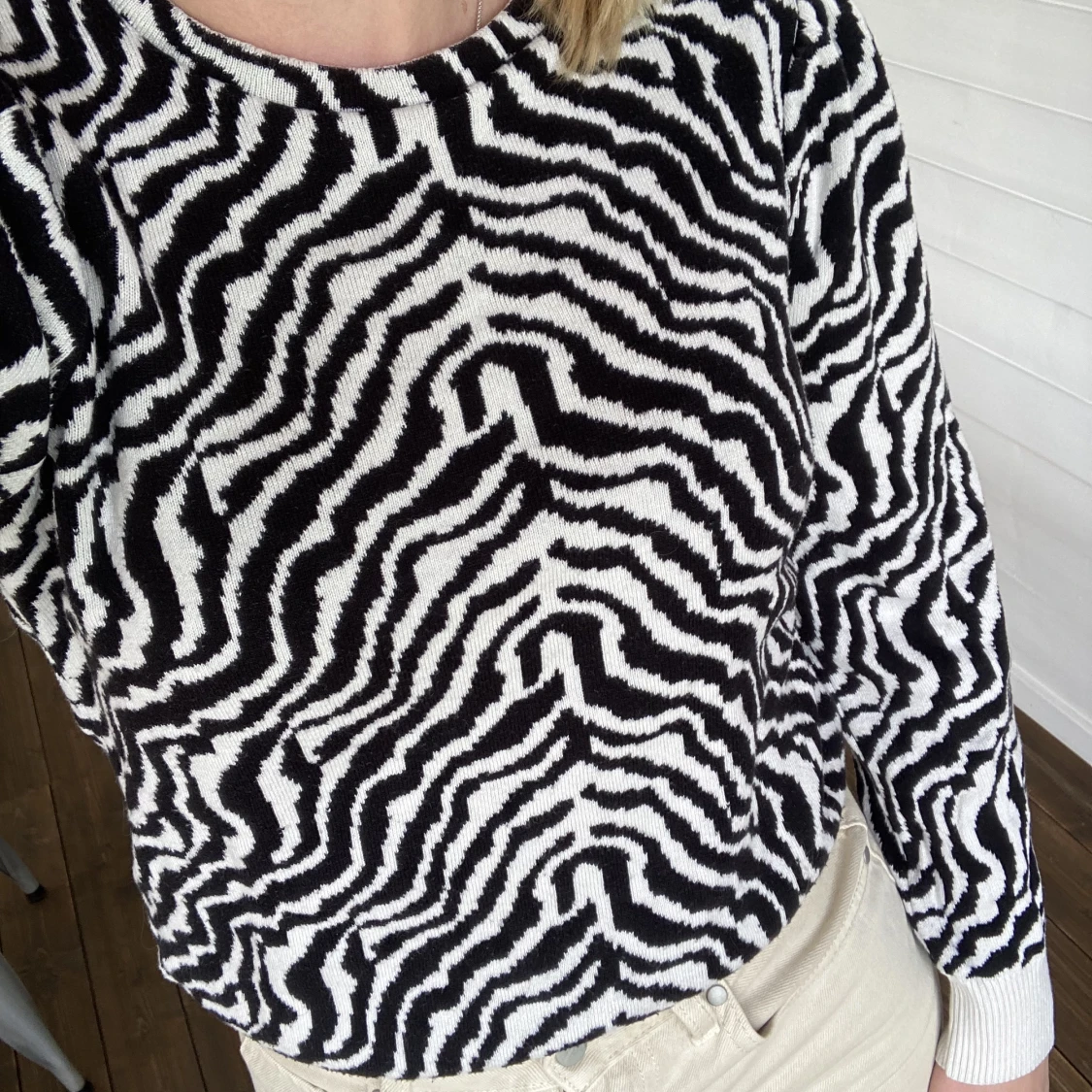 Stickad tröja  - 91