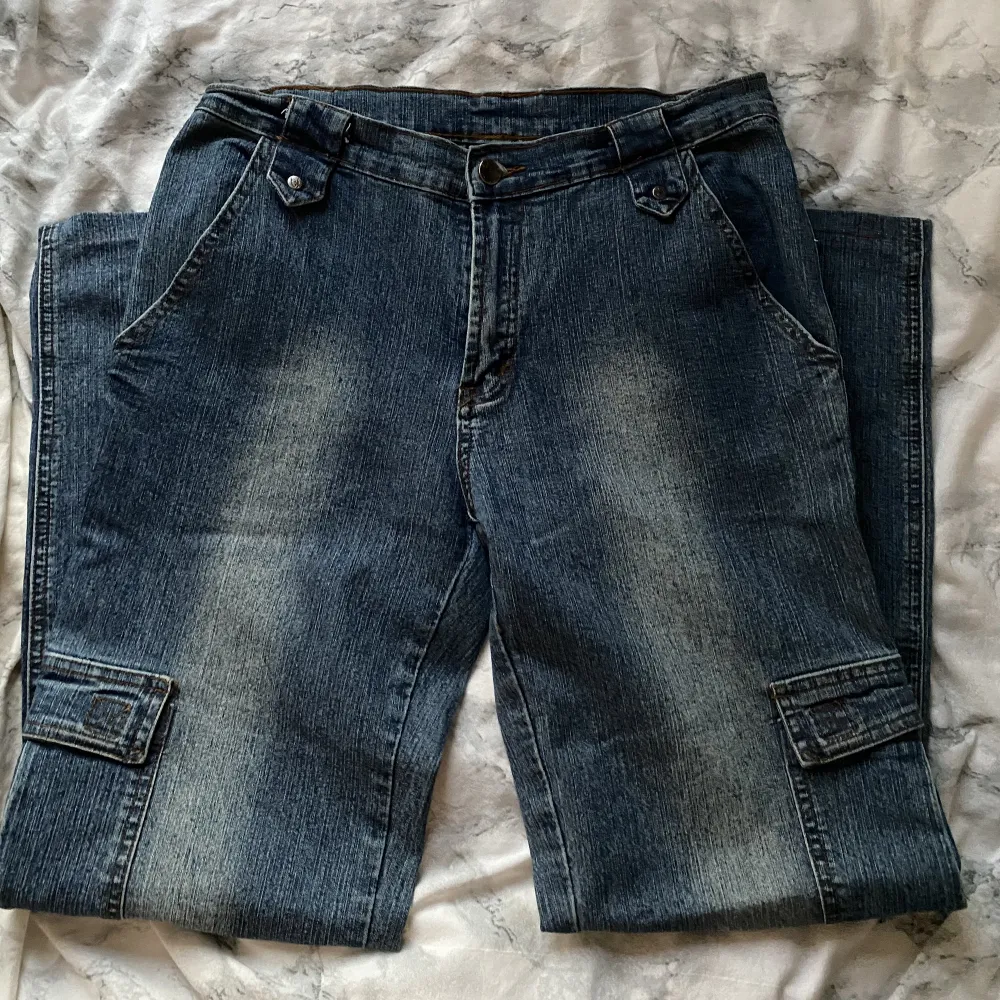 Y2k cargo jeans. Jeans & Byxor.