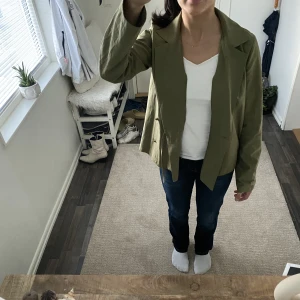 Kappa - Jättefin tunn kappa från NAKD perfekt nu till hösten👌🏻