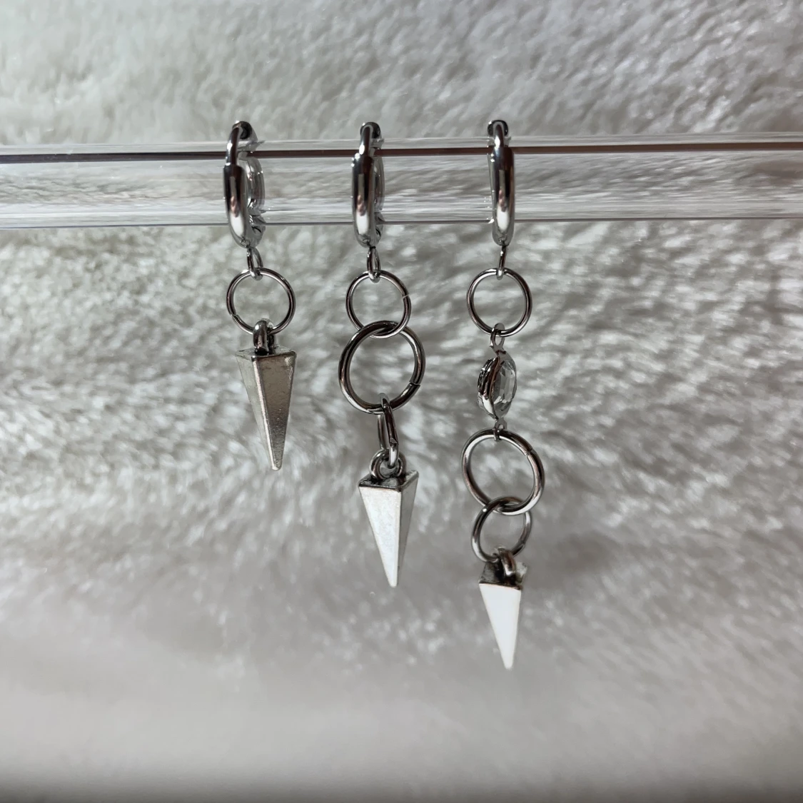 3 par, layerd hoops with pyramid studs