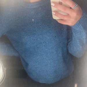 Stickad tröja! - Säljer min blå stickade tröja ifrån ONLY!💞