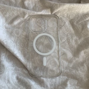 iPhone skal - Säljär detta skalet för 300kr  