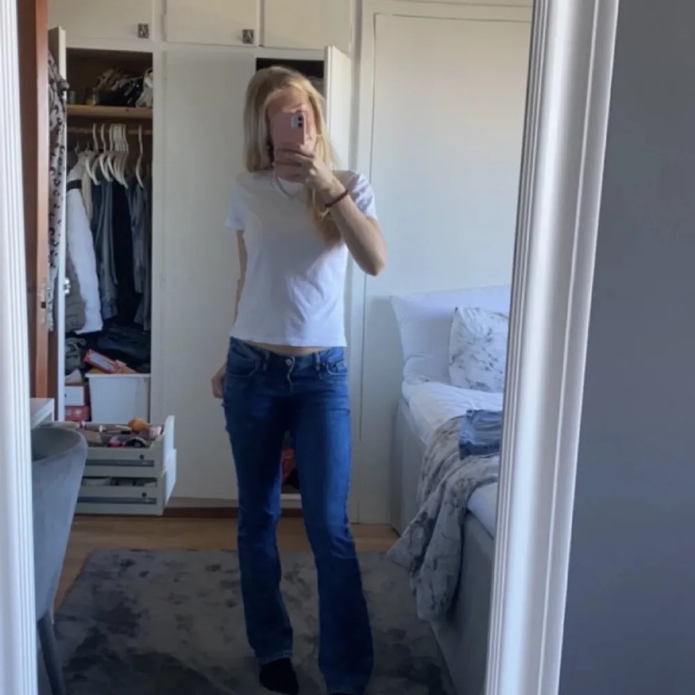 Säljer mina slutsålda ltb jeans i storlek 25/32. Jeans & Byxor.