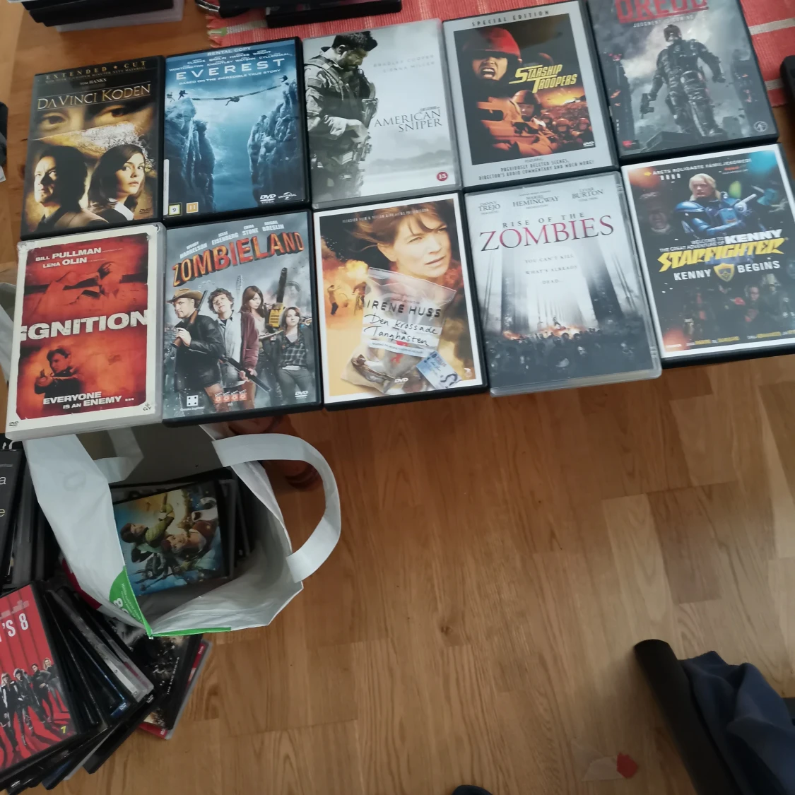 10 st dvd filmer blandat 20 kr st