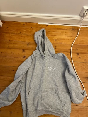 Polar Skate Co hoodie - Säljer min polar hoodie nu eftersom att den inte kommer t användning. 
