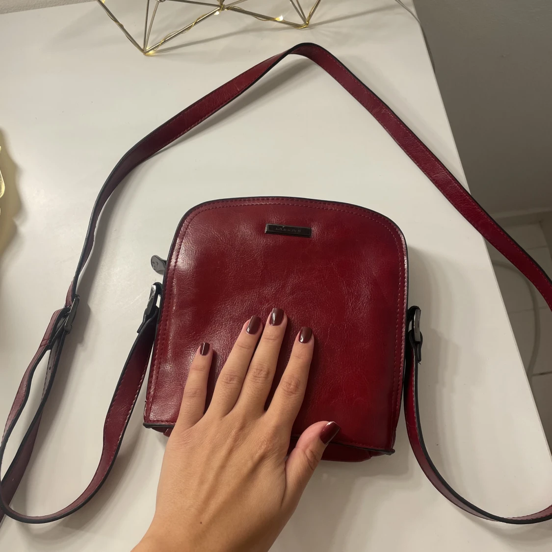 Röd väska  - 90