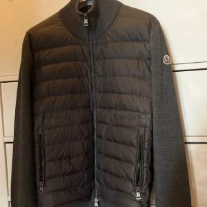 Moncler Cardigan Size S cond 9/10