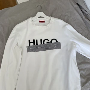 Hugo boss tröja  - 8,5/10 skick 