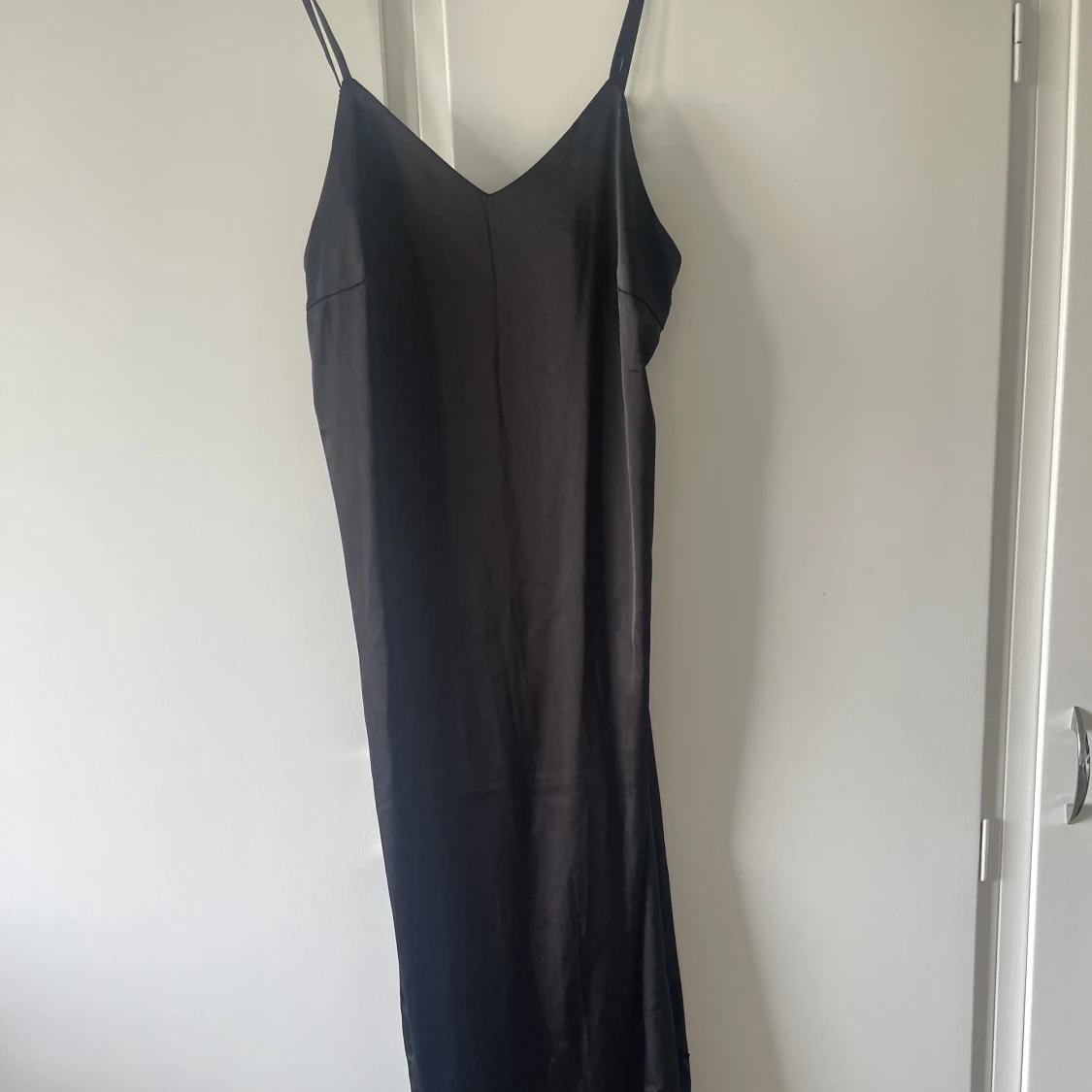 Satin klänning  - 91