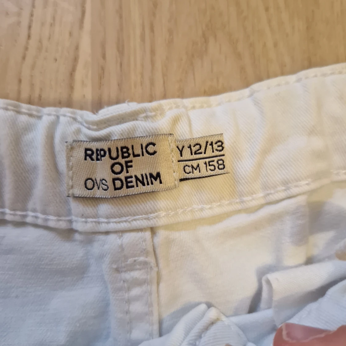 Vita jeansshorts - 91