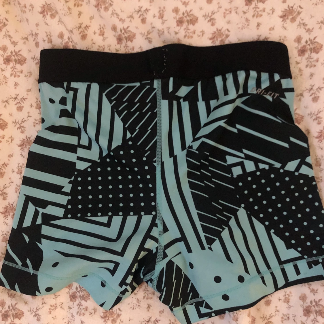 Nike pro träningsshorts  - 90