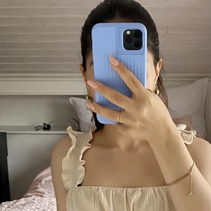 Sommar topp - Helt oanvänd topp från ginatricot, perfekt till sommaren😊