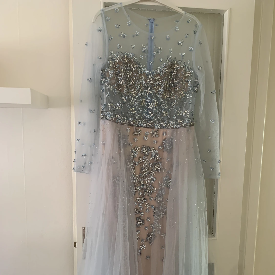 Blå balklänning från Proms & Weddings