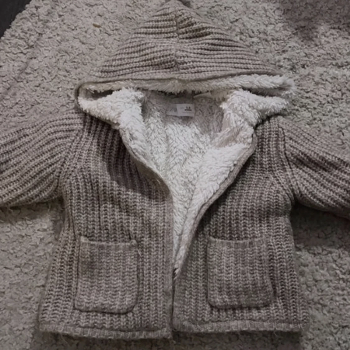Stickad jacka, storlek 56💕