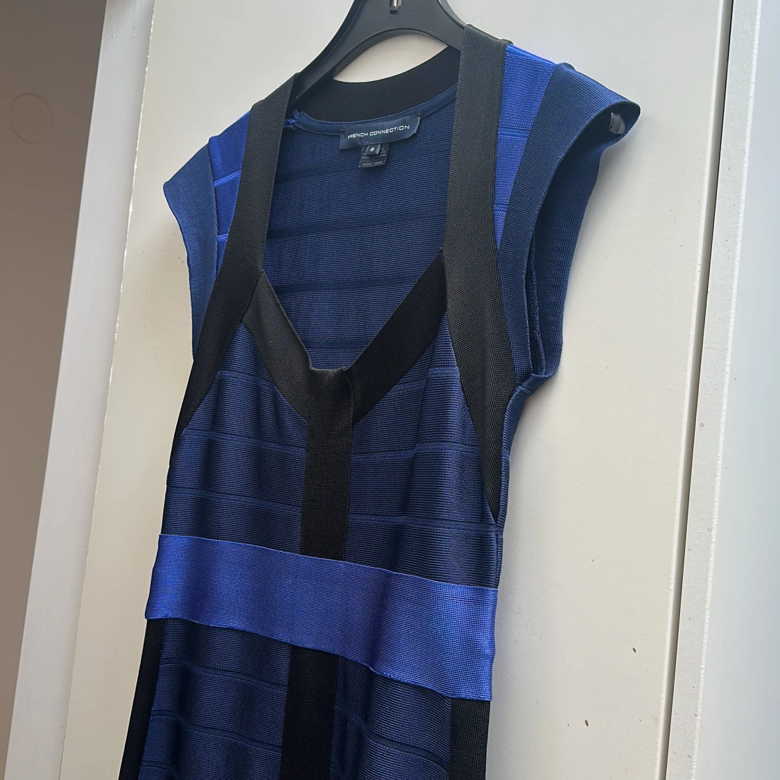 French connection klänning - 90