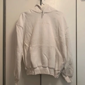 Hoddie - En hoddie i gott skick