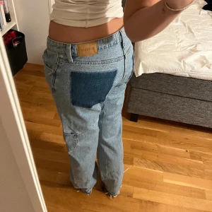 Snygga jeans - Nicee jeans me coola detaljer från weekday💙💙