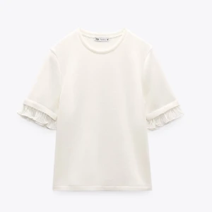 Söt T-shirt  - Från zara. Använd 1 gång. Nyskick 