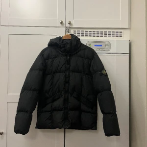 Stone Island Jacka  - Stone Island jacka. Skick 8/10. Nypris:8990kr. 