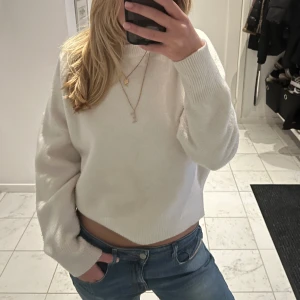 Stickad tröja - Så mysig mjuk stickad tröja 🙏🏼 Kan gå ner i pris vid snabb affär!