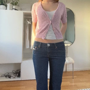 Finaste koftan!💞💖 - Såå fin kortärmad kofta som tyvärr inte kommer till användning längre💞💖Storlek m men passar mig som vanligtvis har s