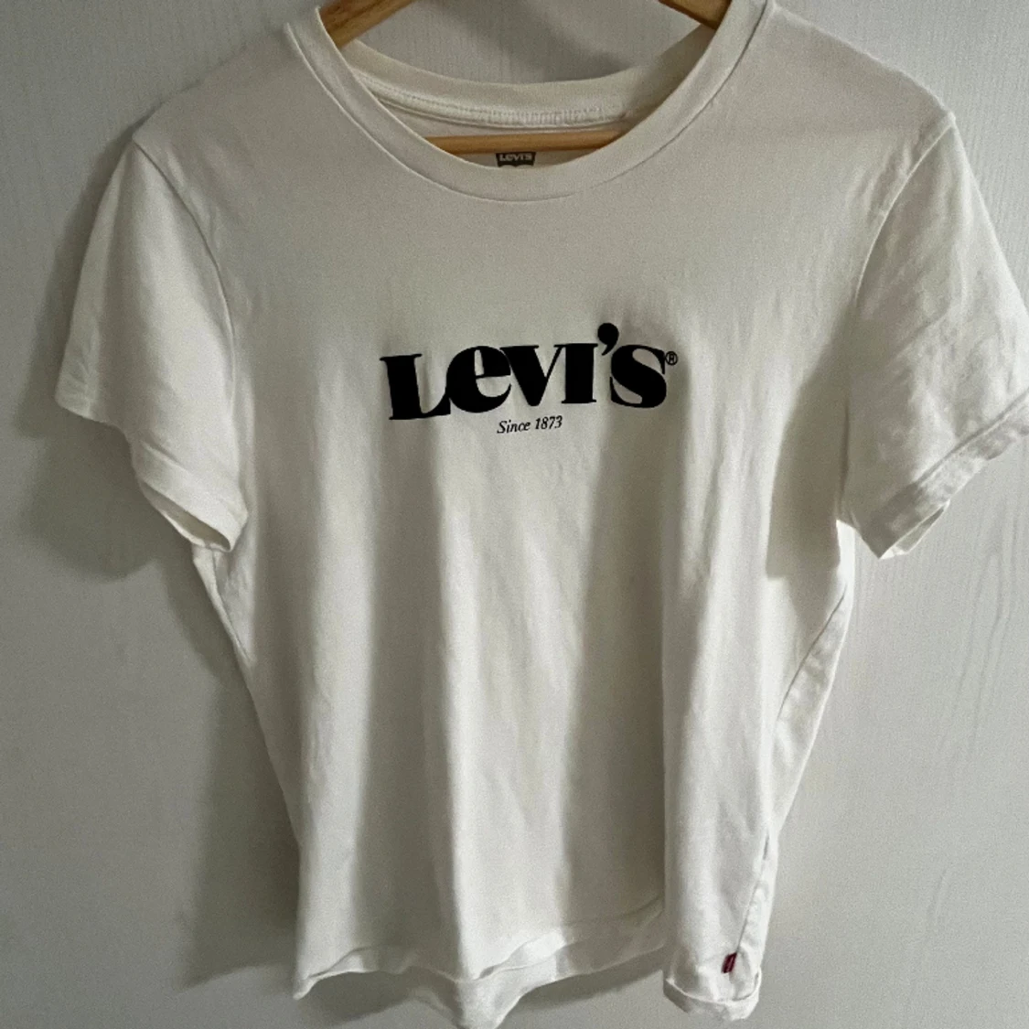 Basic levi’ t-shirt - 90