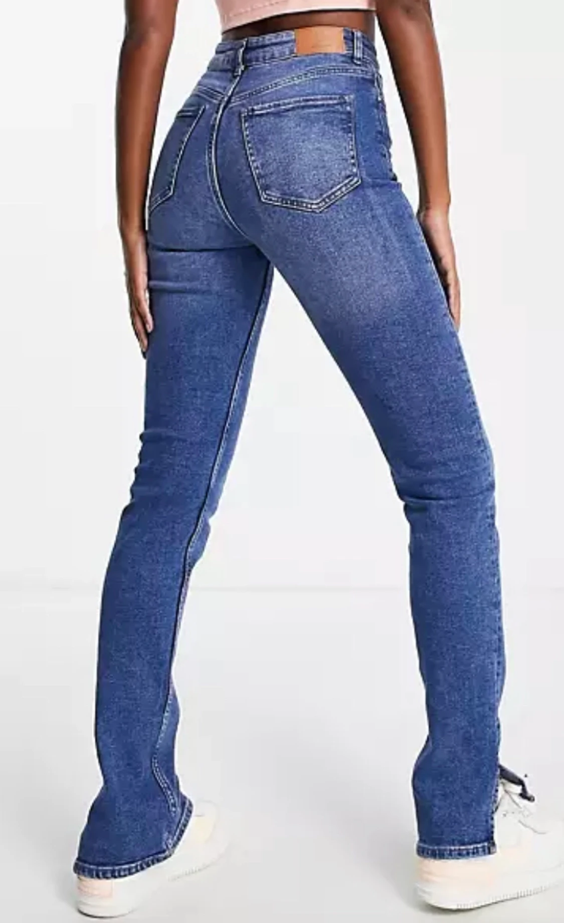Slim fit jeans med slits