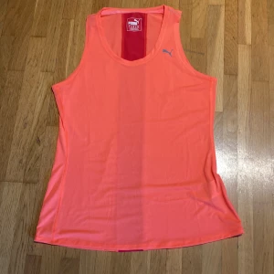 Träningslinne - Oanvänd  Tunnt neon orange linne