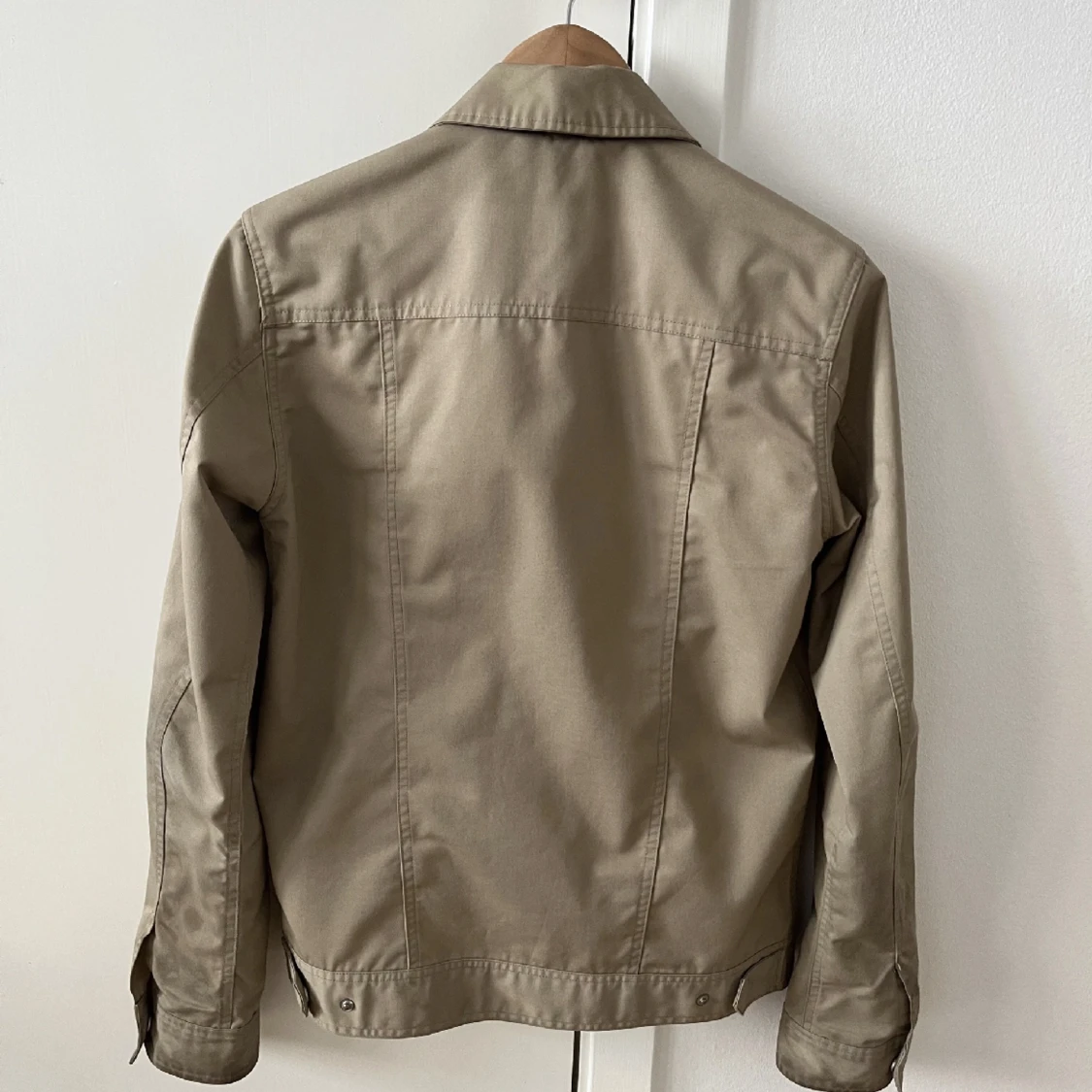 Beige Jacka från Elvine - 90