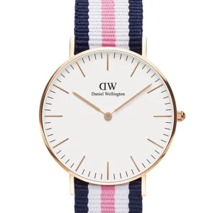 Daniel wellington klocka - Säljer denna daniel vellington klocka då jag inte använder klocka längre. Pris går att diskuteras