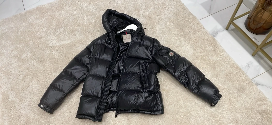 Moncler maya