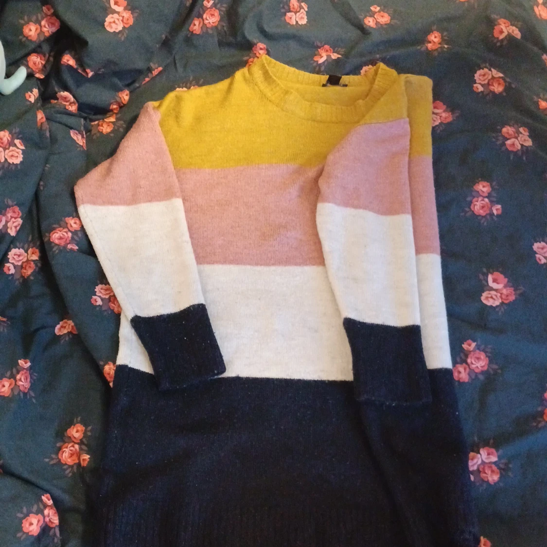Stickad tröja