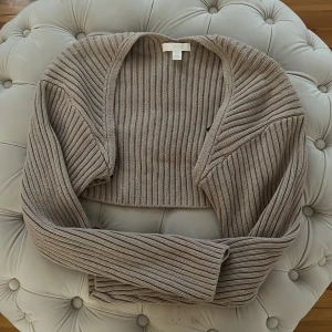 Hm bolero - Bolero storlek xs. Frakt tillkommer