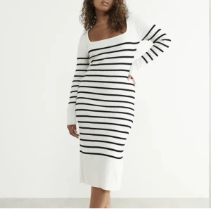 Randig klänning - Randig klänning från Gina, kommer ej till användning 🤍