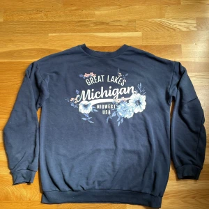 Hoodie - En fin hoodie som jag använde förut men jag har tröttnat på den nu