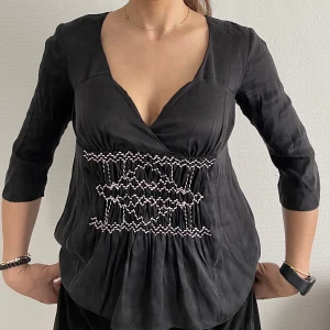 Odd Molly blus  - Endast använd en gång. I storlek S. Material, 100% silke. Köptes för 1200kr.