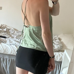 Linne - Fint linne från gina tricot i S, helt oanvänt och så fint till sommaren!  