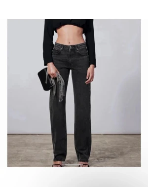 Zara jeans  - Nästan aldrig använda zara jeans i storlek 36.