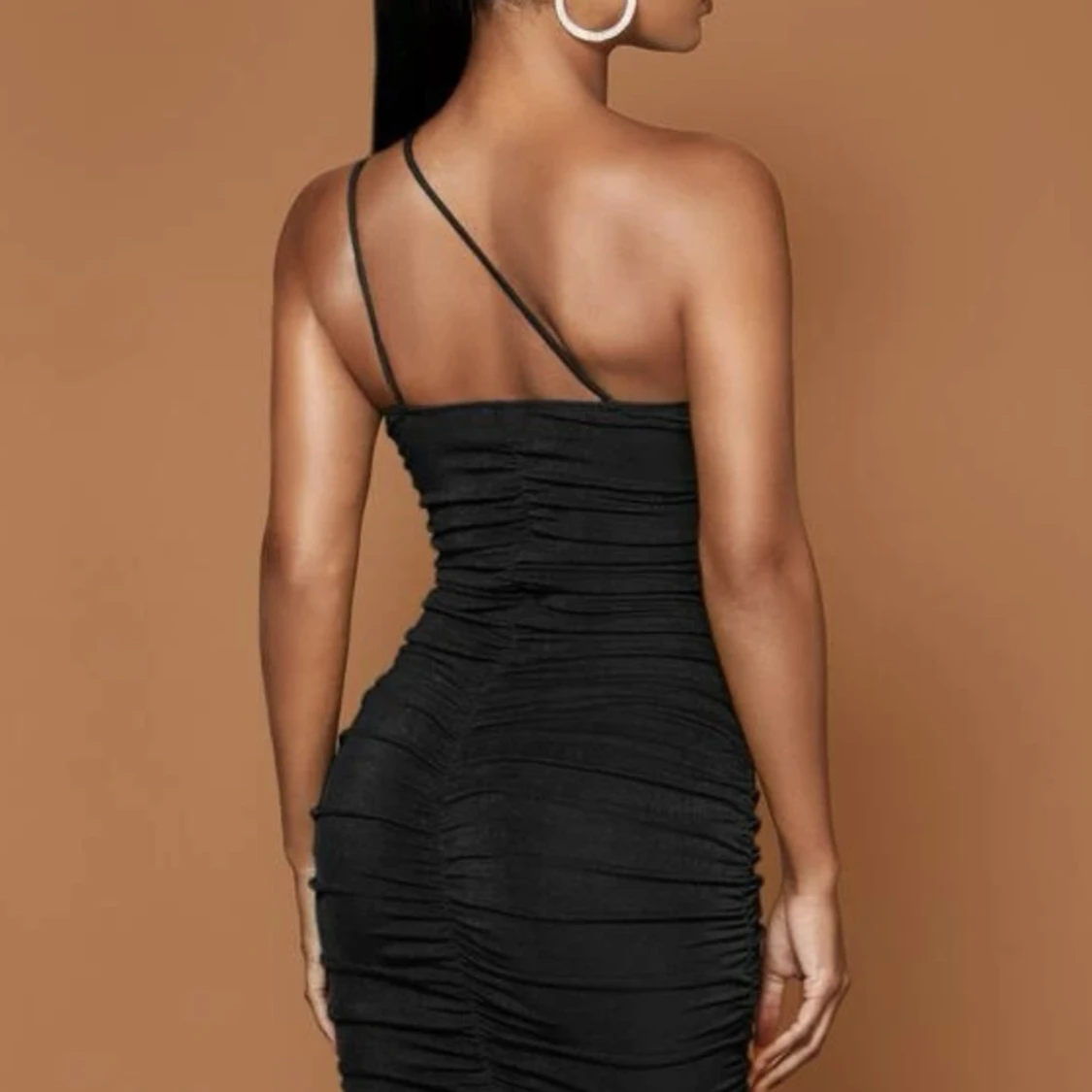 Svart klänning - 90