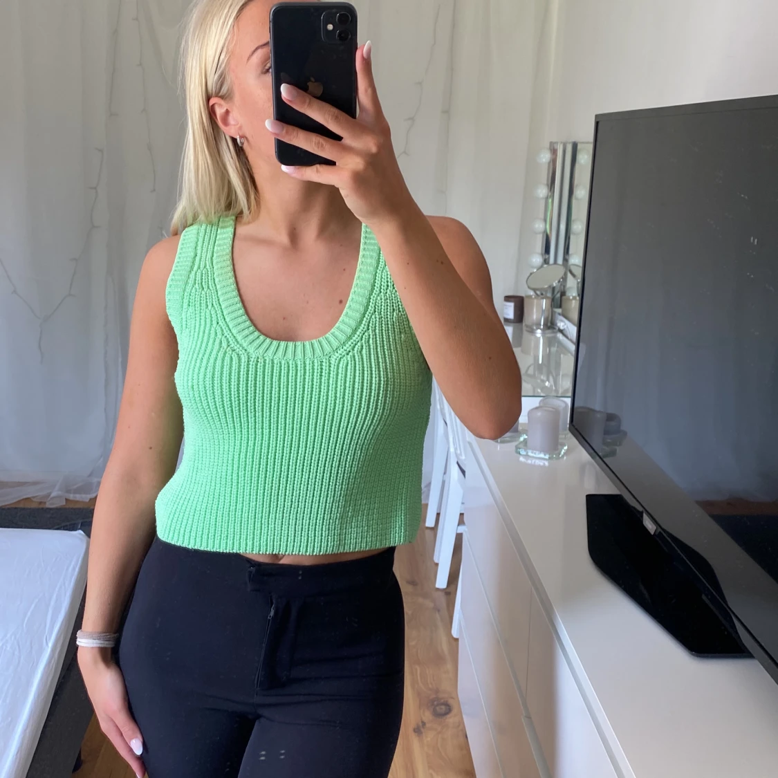 Stickad grön topp
