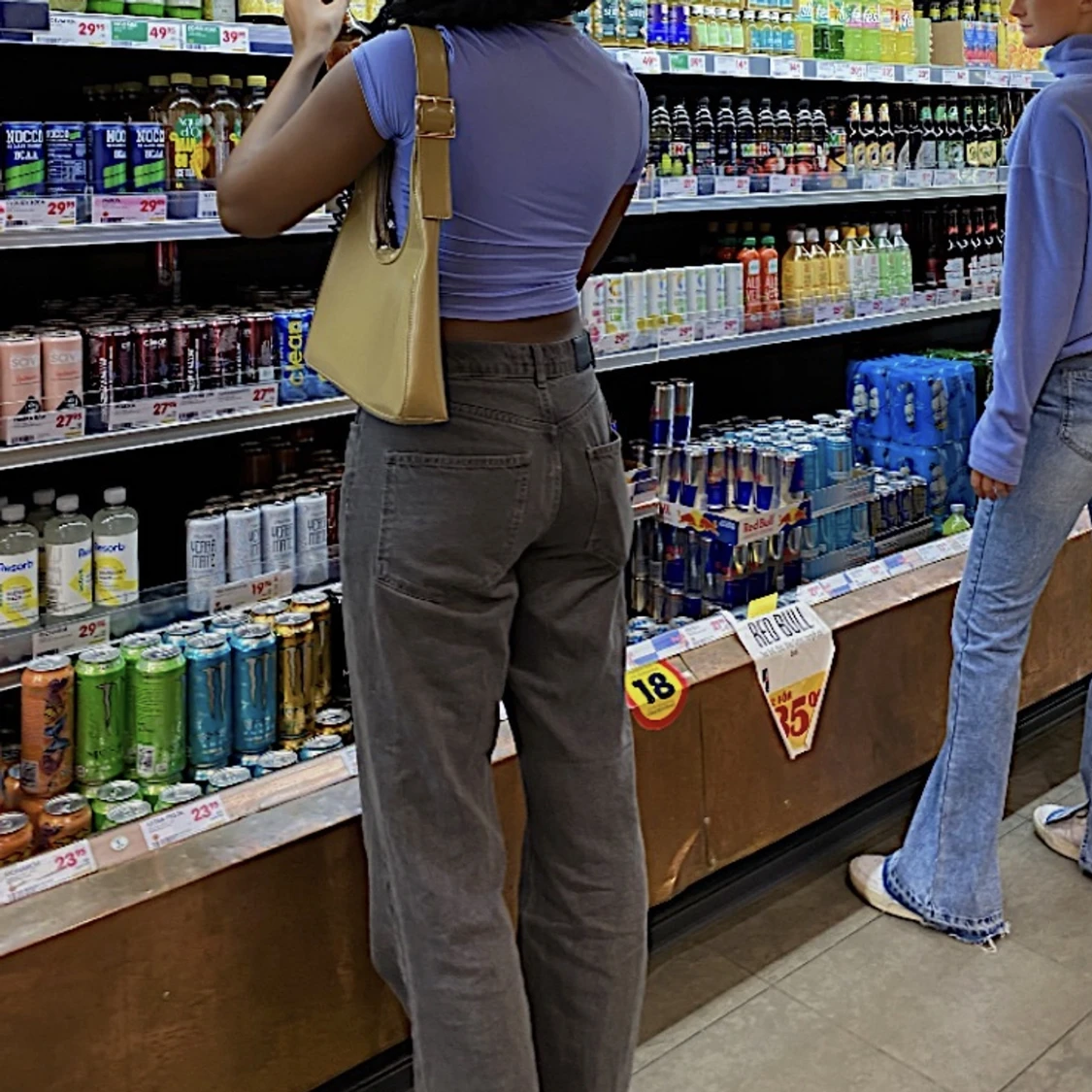 Snygga långa gråa jeans  - 91