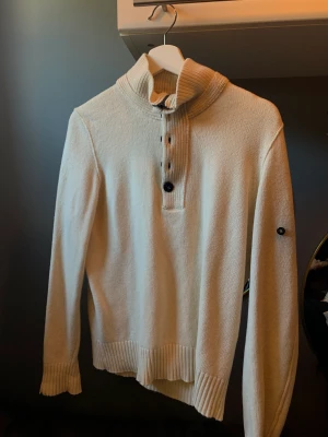 Stone island stickad - Har tyvärr inte kvar patchen